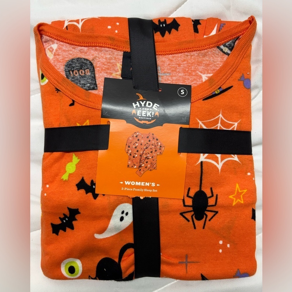 Hyde & Eek Womens Pajama's Sm Orange Black Halloween Cats Bats 2 Pc. PJ Set New